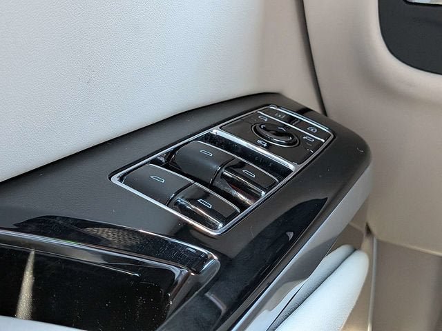 New 2026 Cadillac Escalade ESV Platinum Luxury w/ LPO, Floor Liner Package AWD/4WD image 31