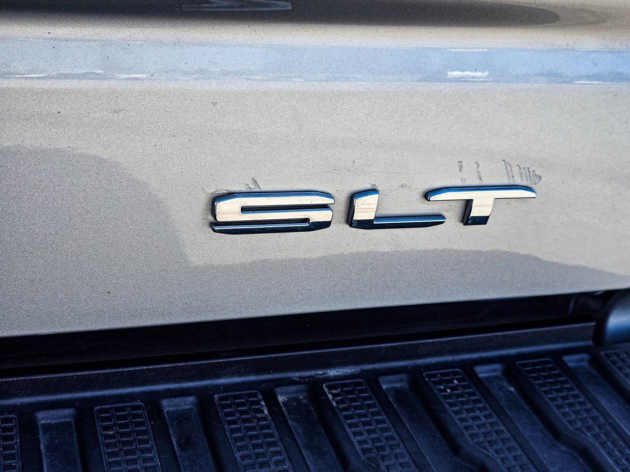 Used 2021 GMC Sierra 1500 SLT image 7