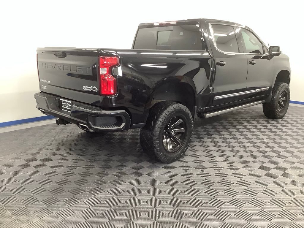 Used 2022 Chevrolet Silverado 1500 High Country w/ High Country Premium Package AWD/4WD image 22
