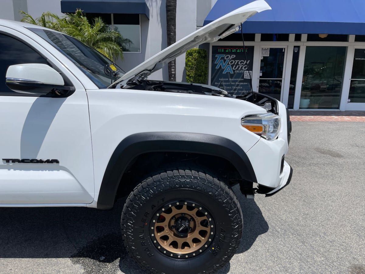 Used 2017 Toyota Tacoma TRD Off-Road w/ Tow Package (A/T) AWD/4WD image 33