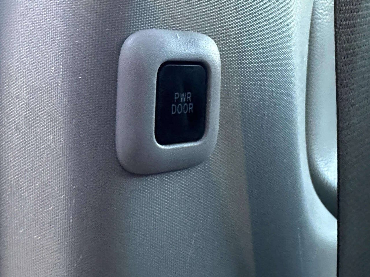 Used 2020 Toyota Sienna LE FWD image 14