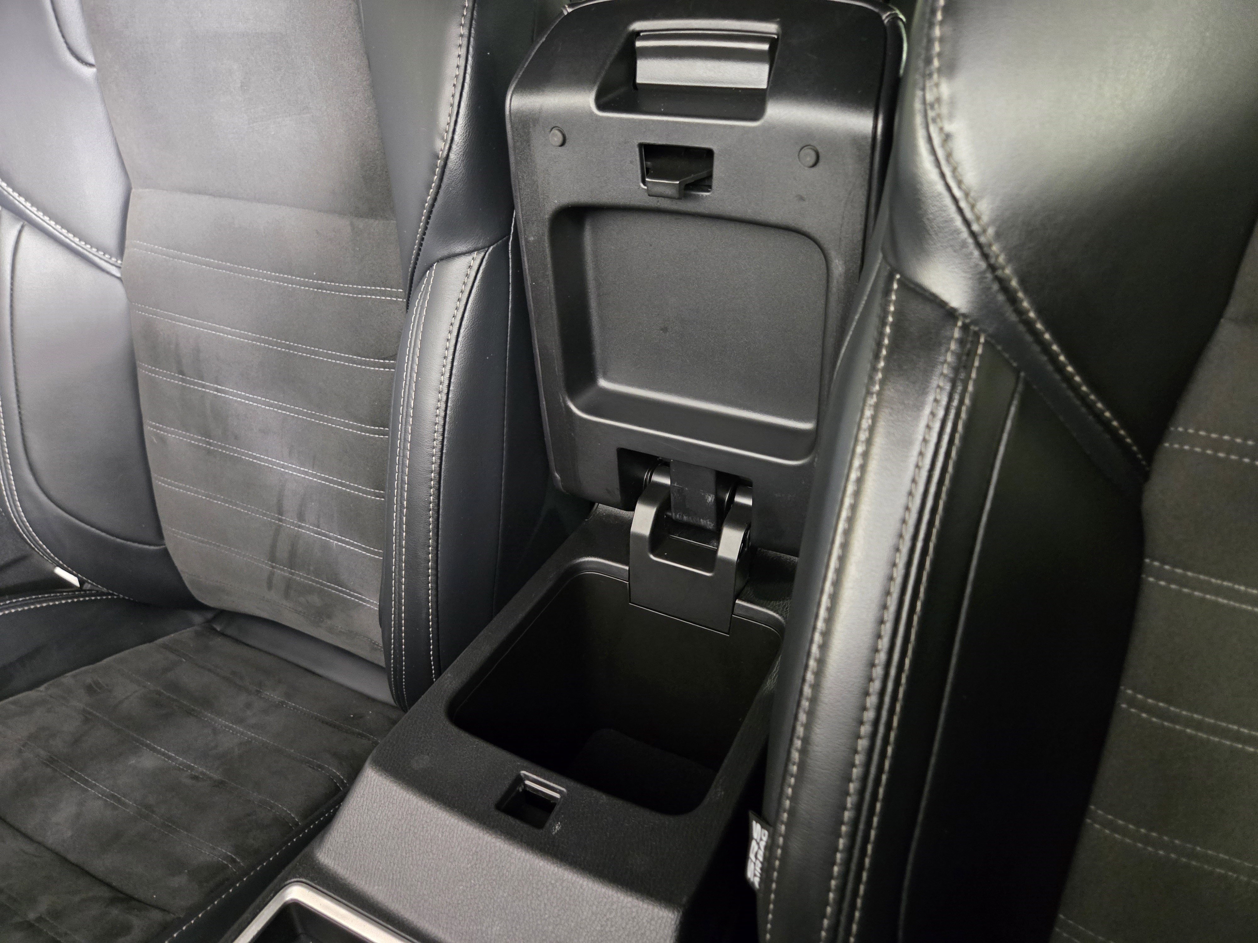 Used 2024 Mitsubishi Outlander SE Black Edition image 29
