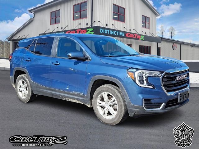 Used 2024 GMC Terrain SLE image 1