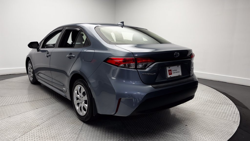Certified 2024 Toyota Corolla LE AWD/4WD image 37