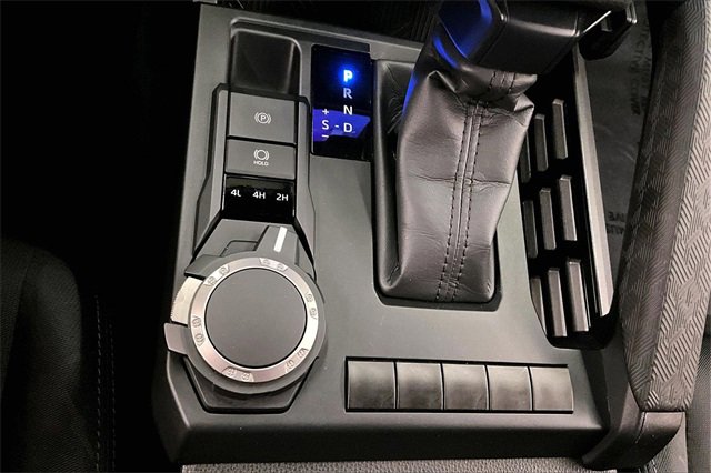 Used 2024 Toyota Tacoma SR image 31