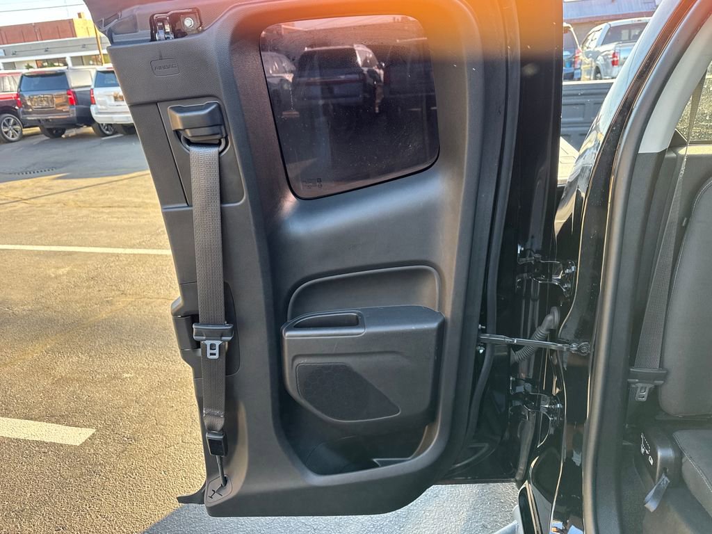 Used 2017 Chevrolet Colorado LT RWD image 48
