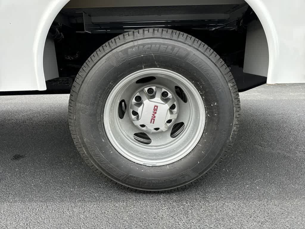 New 2025 GMC Sierra 3500 Pro w/ Convenience Package RWD image 35