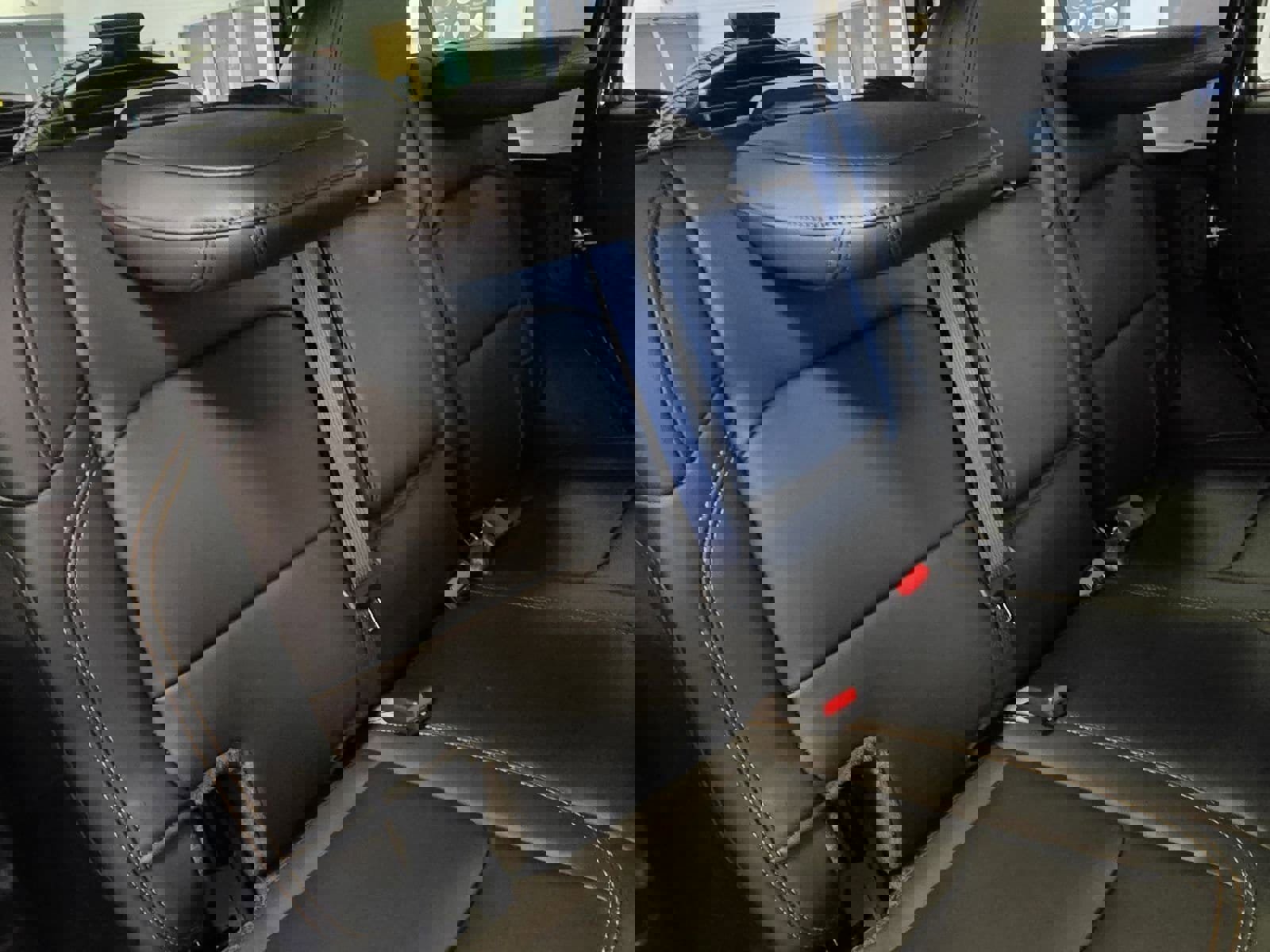 New 2025 Jeep Wrangler Unlimited Rubicon 392 image 12