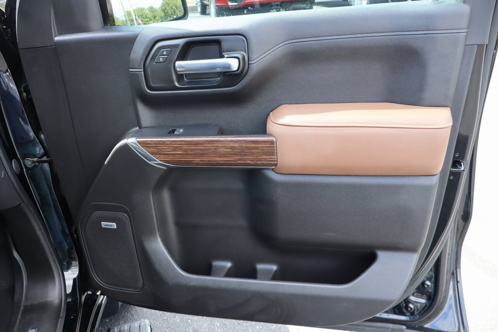 Used 2021 Chevrolet Silverado 1500 High Country w/ Technology Package image 30