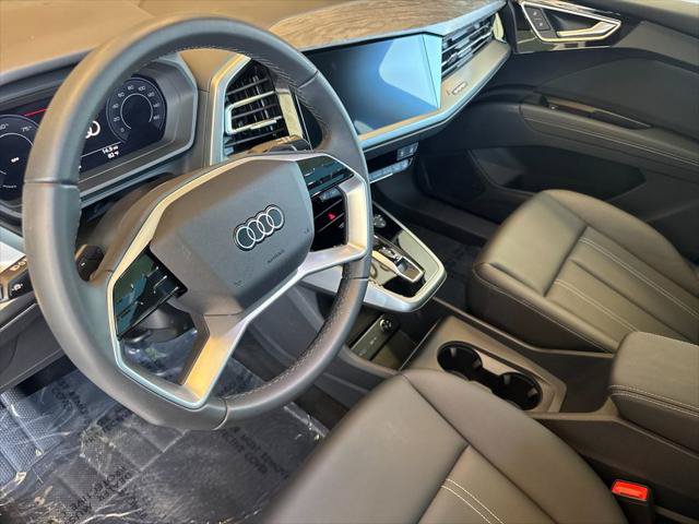 Certified 2025 Audi Q4 e-tron Premium AWD/4WD image 11