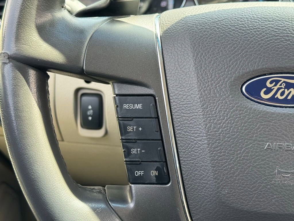 Used 2011 Ford Taurus SEL w/ 201A Rapid Spec Order Code AWD/4WD image 24