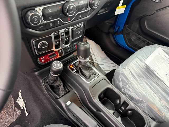 New 2026 Jeep Gladiator Sport AWD/4WD image 22