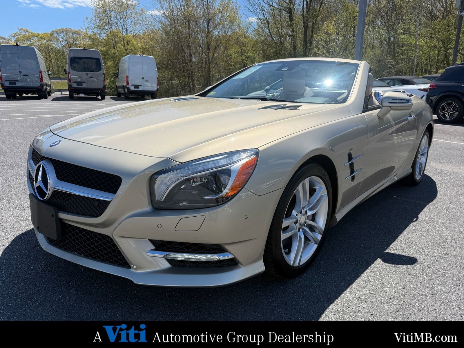Used 2013 Mercedes-Benz SL 550 image 2