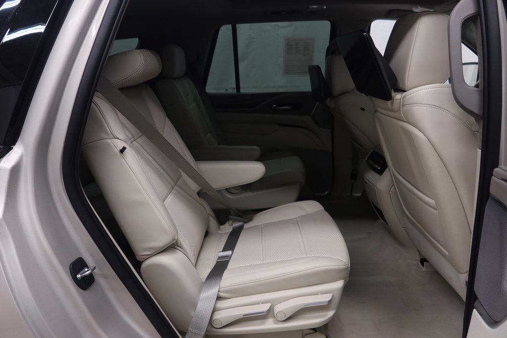 Used 2022 Cadillac Escalade Sport Platinum w/ LPO, ONYX Package AWD/4WD image 13