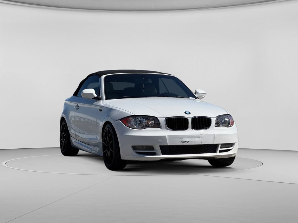 Used 2010 BMW 128i Convertible RWD image 4