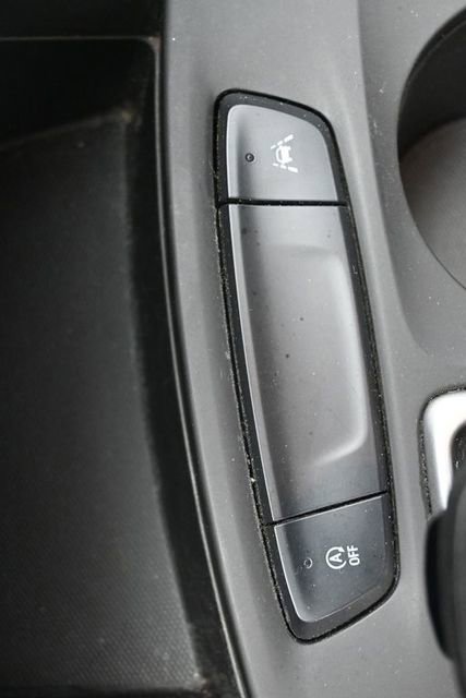 Used 2024 Chevrolet Trax RS image 35