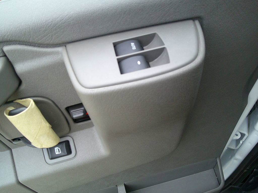 New 2025 GMC Savana 3500 w/ Power Convenience Package image 18