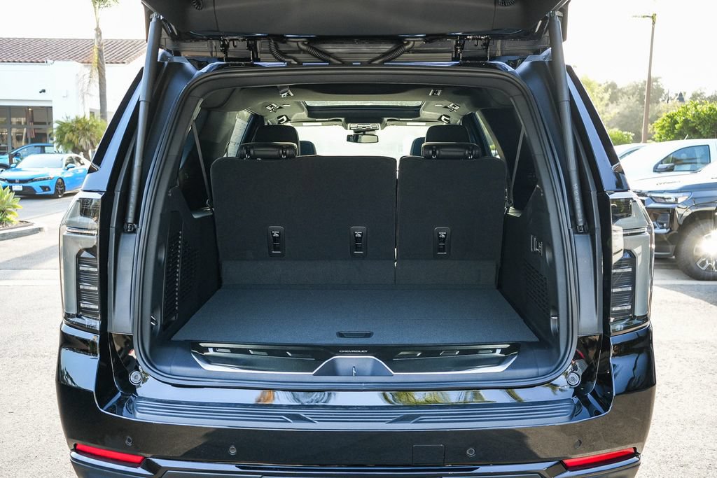 New 2026 Chevrolet Suburban RST w/ Comfort Package AWD/4WD image 26
