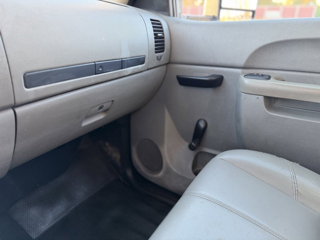 Used 2013 GMC Sierra 3500 W/T w/ Snow Plow Prep Package image 28