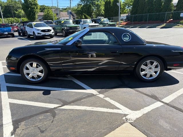 Used 2005 Ford Thunderbird RWD image 4