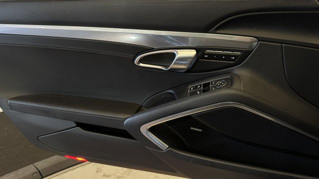 Used 2019 Porsche 911 Turbo image 20