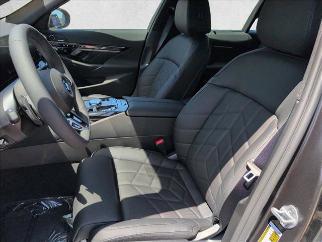 New 2026 BMW i5 eDrive40 w/ Executive Package image 4