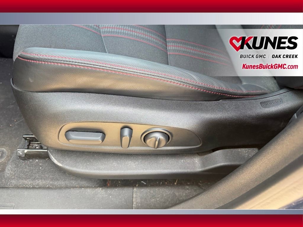 Used 2022 Chevrolet Equinox RS AWD/4WD image 8