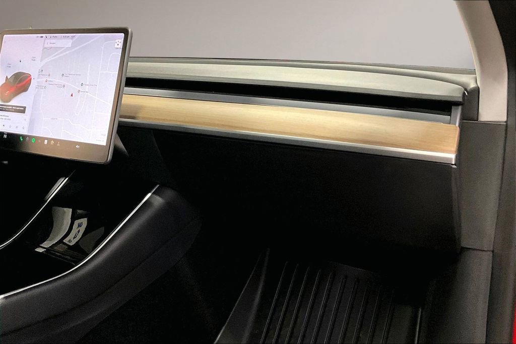 Used 2021 Tesla Model Y Long Range image 24