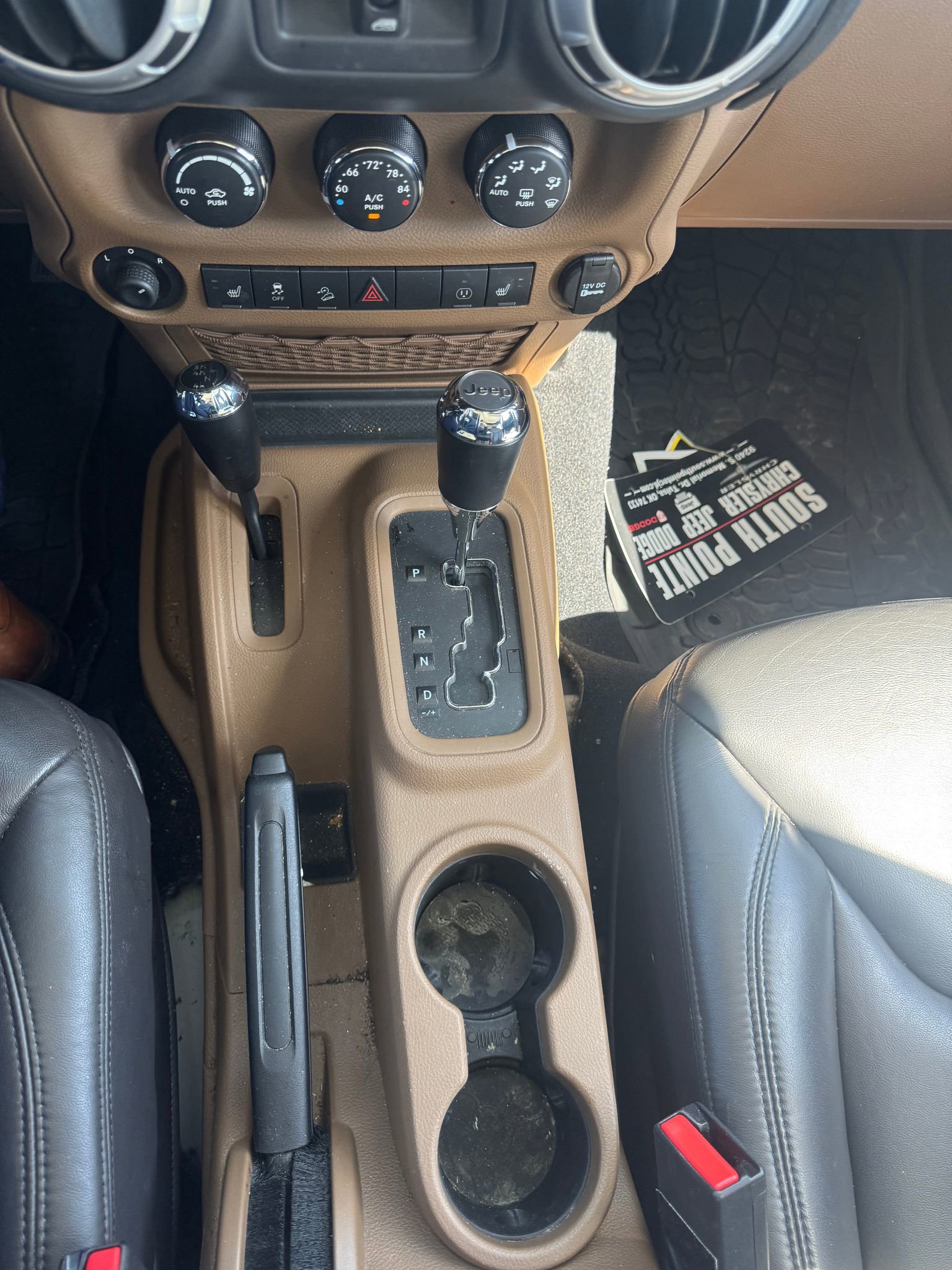 Used 2014 Jeep Wrangler Unlimited Sahara w/ Connectivity Group image 12