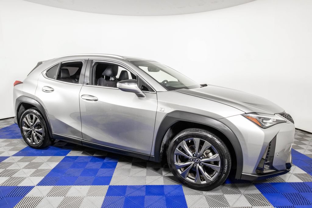 Used 2019 Lexus UX 200 F Sport w/ F Sport Premium Package FWD image 4