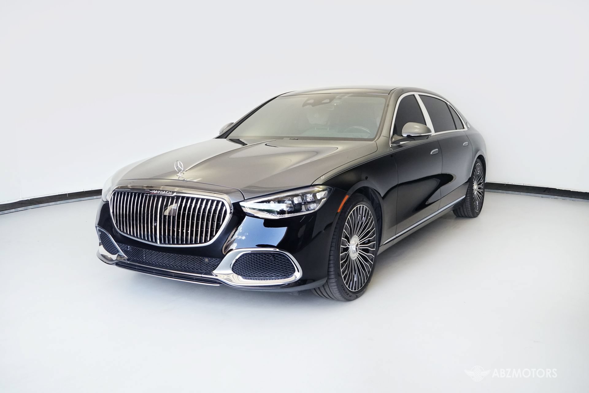 Used 2024 Mercedes-Benz Maybach S 580 4MATIC image 2