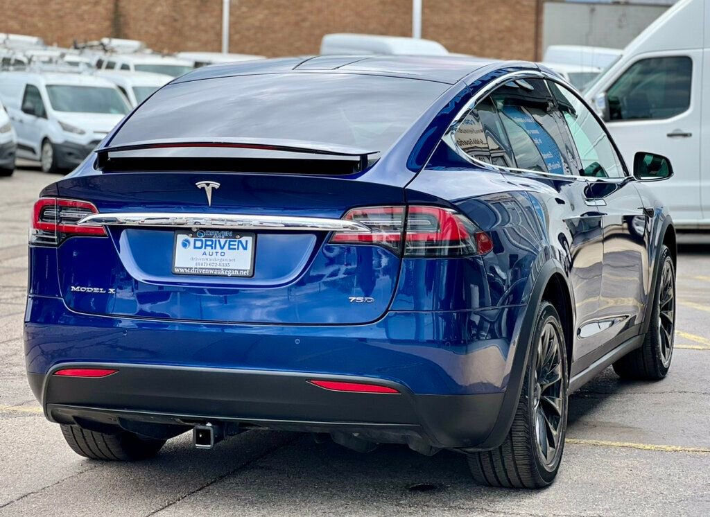 Used 2016 Tesla Model X 75D AWD/4WD image 5