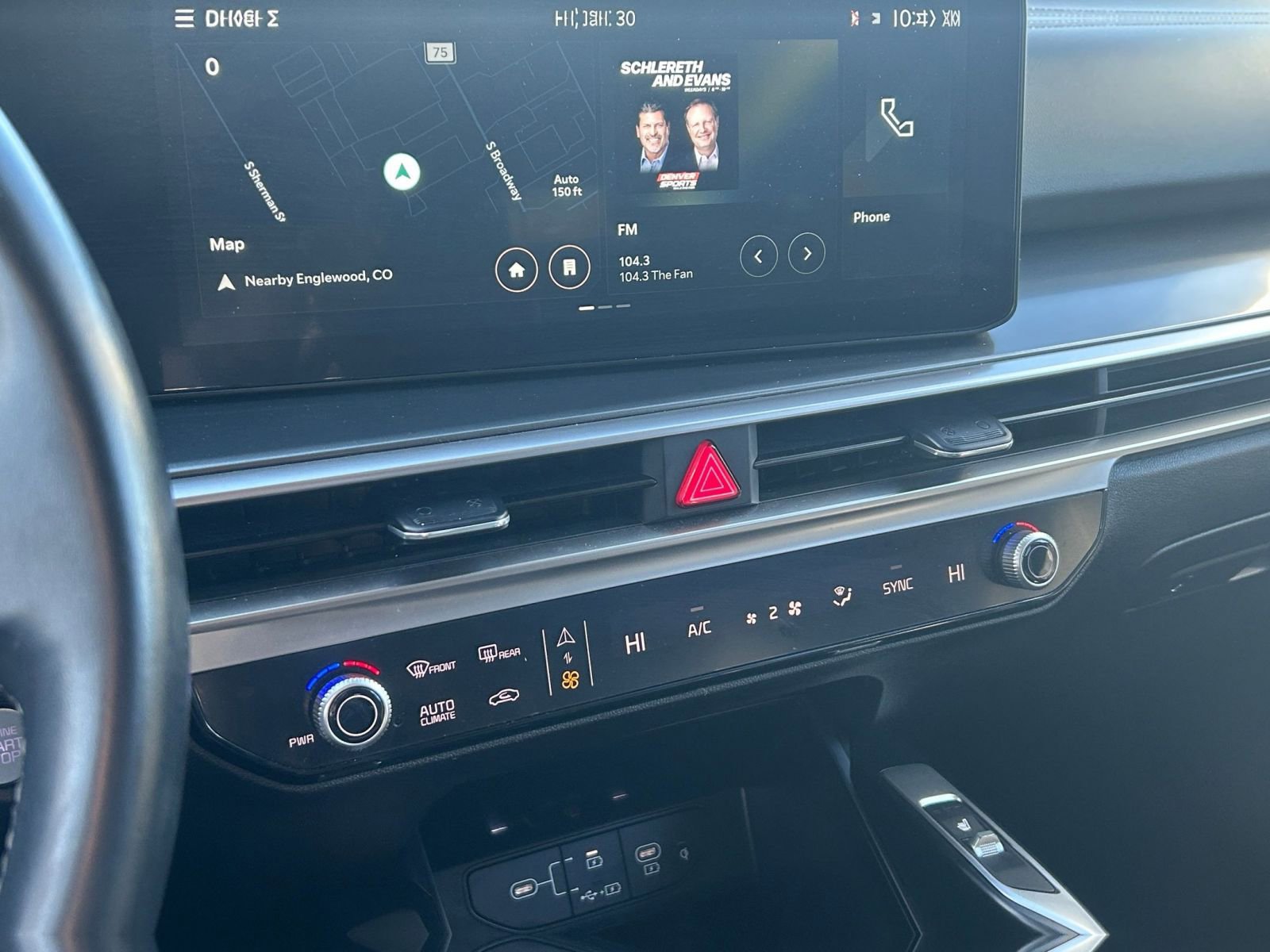 Used 2024 Kia Sorento S image 17