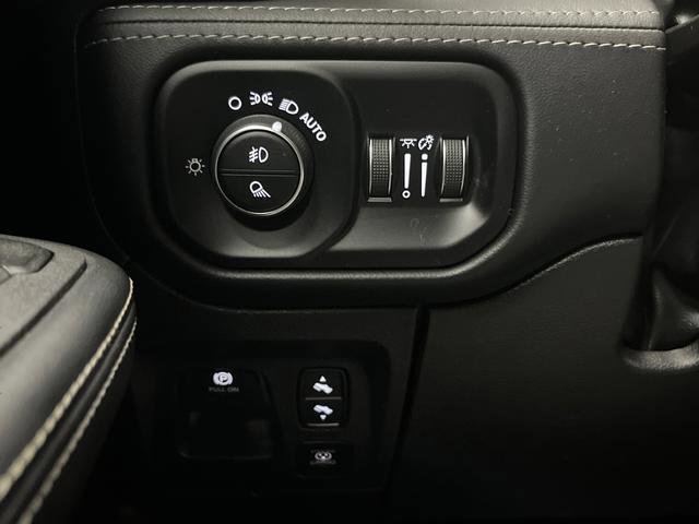 Certified 2025 RAM 1500 Limited image 25