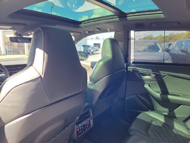 Used 2023 Audi SQ8 Prestige w/ Prestige Package AWD/4WD image 12
