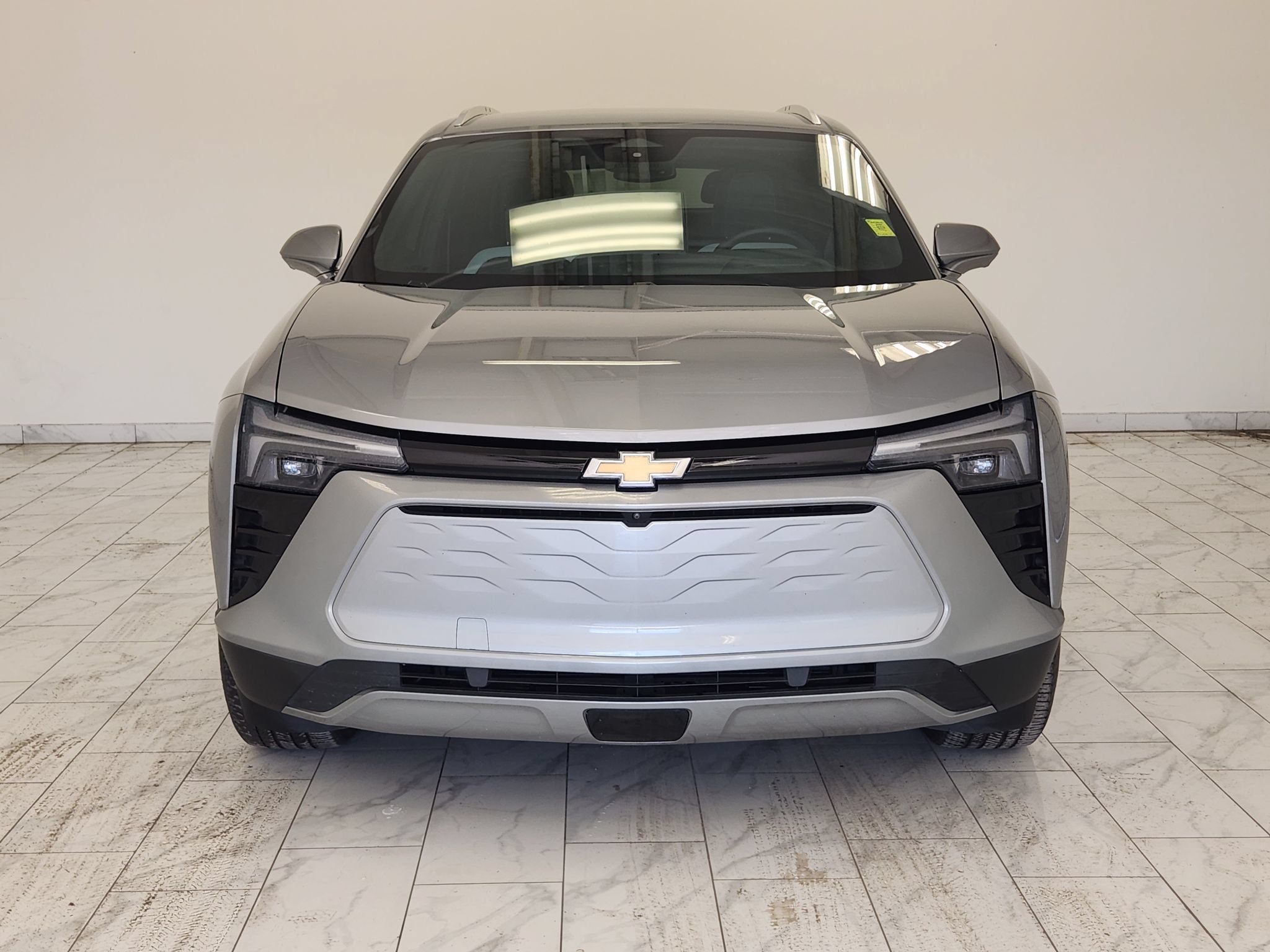 Used 2024 Chevrolet Blazer EV LT AWD/4WD image 2