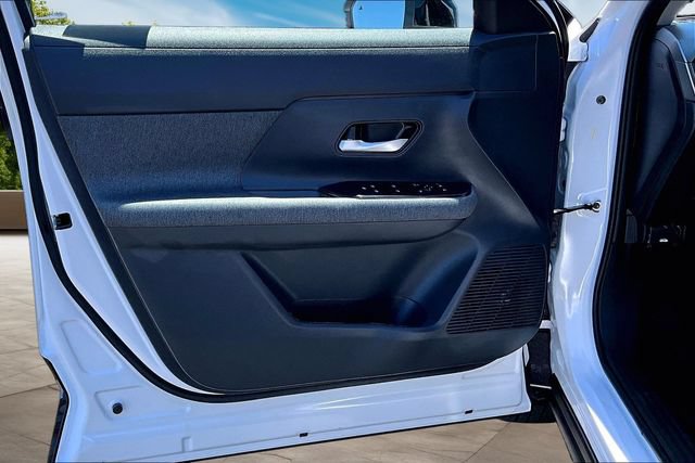 New 2026 Nissan Kicks SV FWD image 19