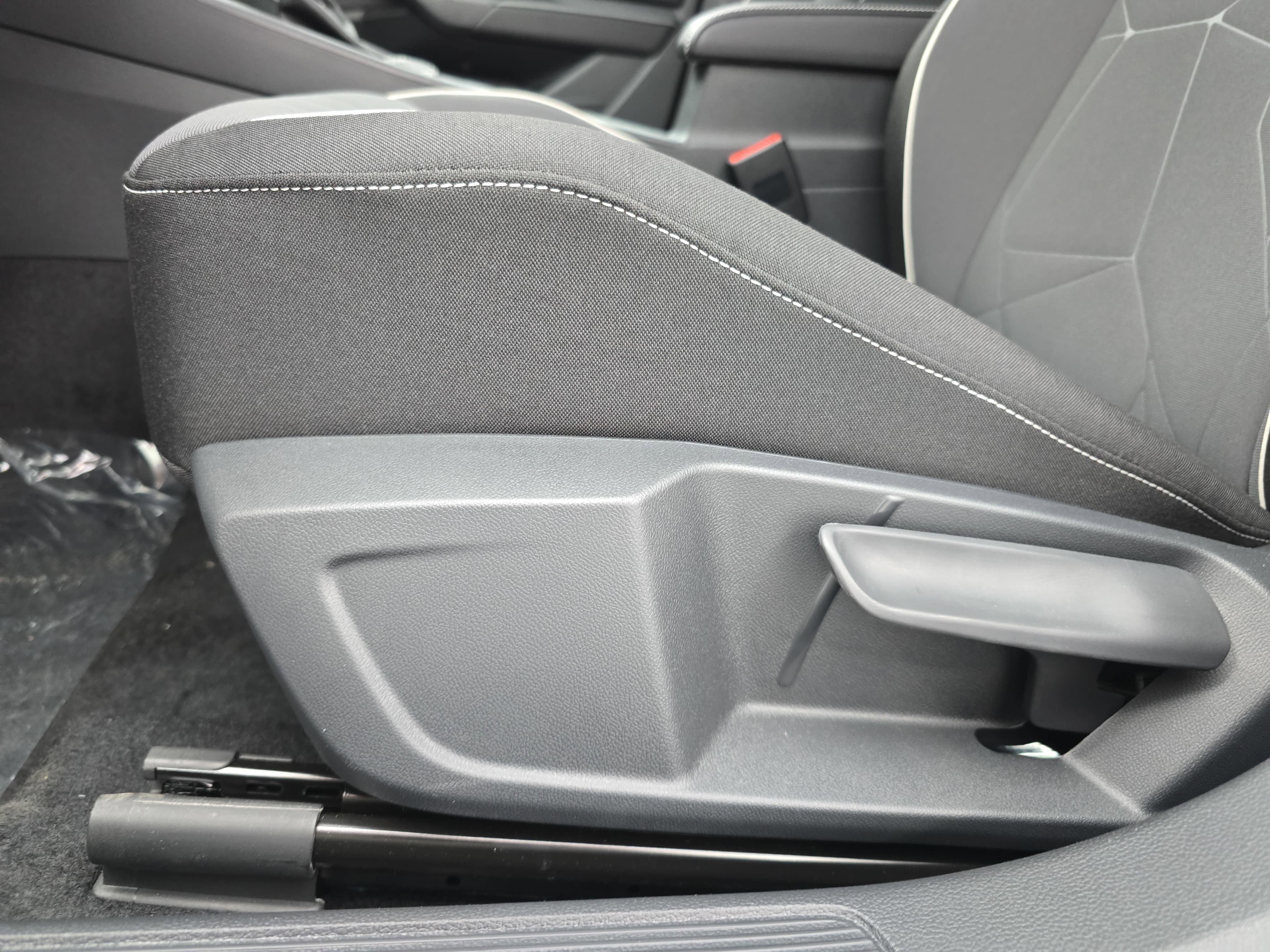 New 2026 Volkswagen Jetta Sport FWD image 28