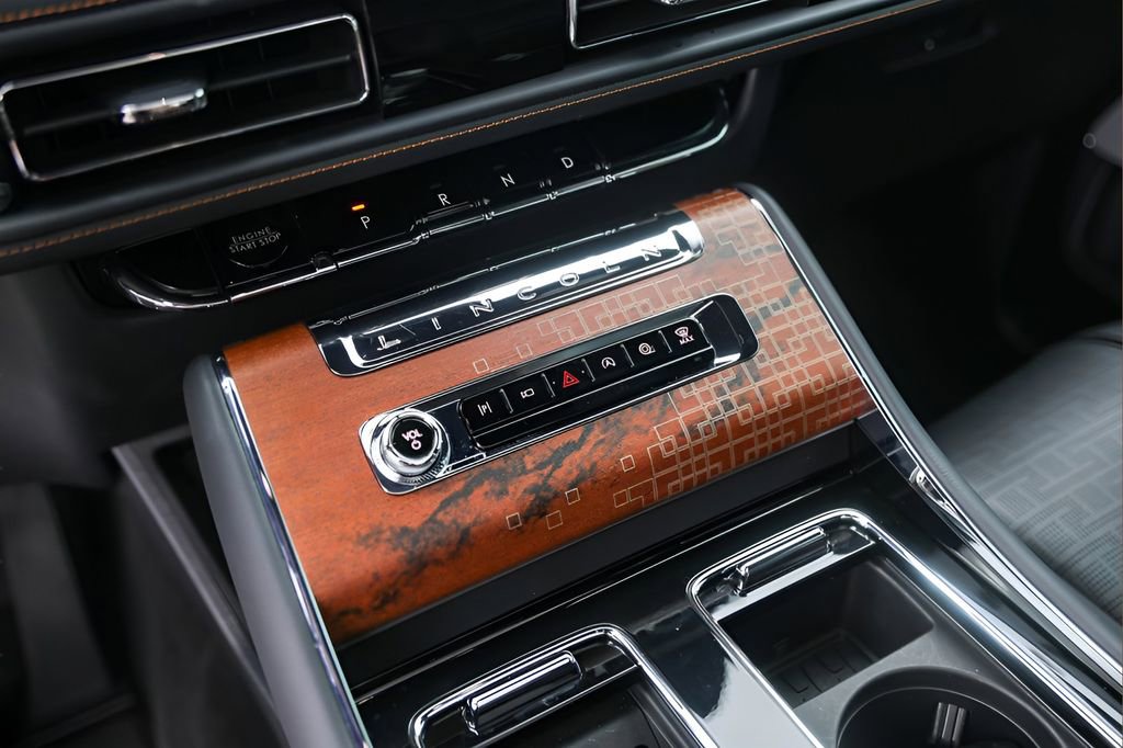 Used 2025 Lincoln Aviator Black Label image 19