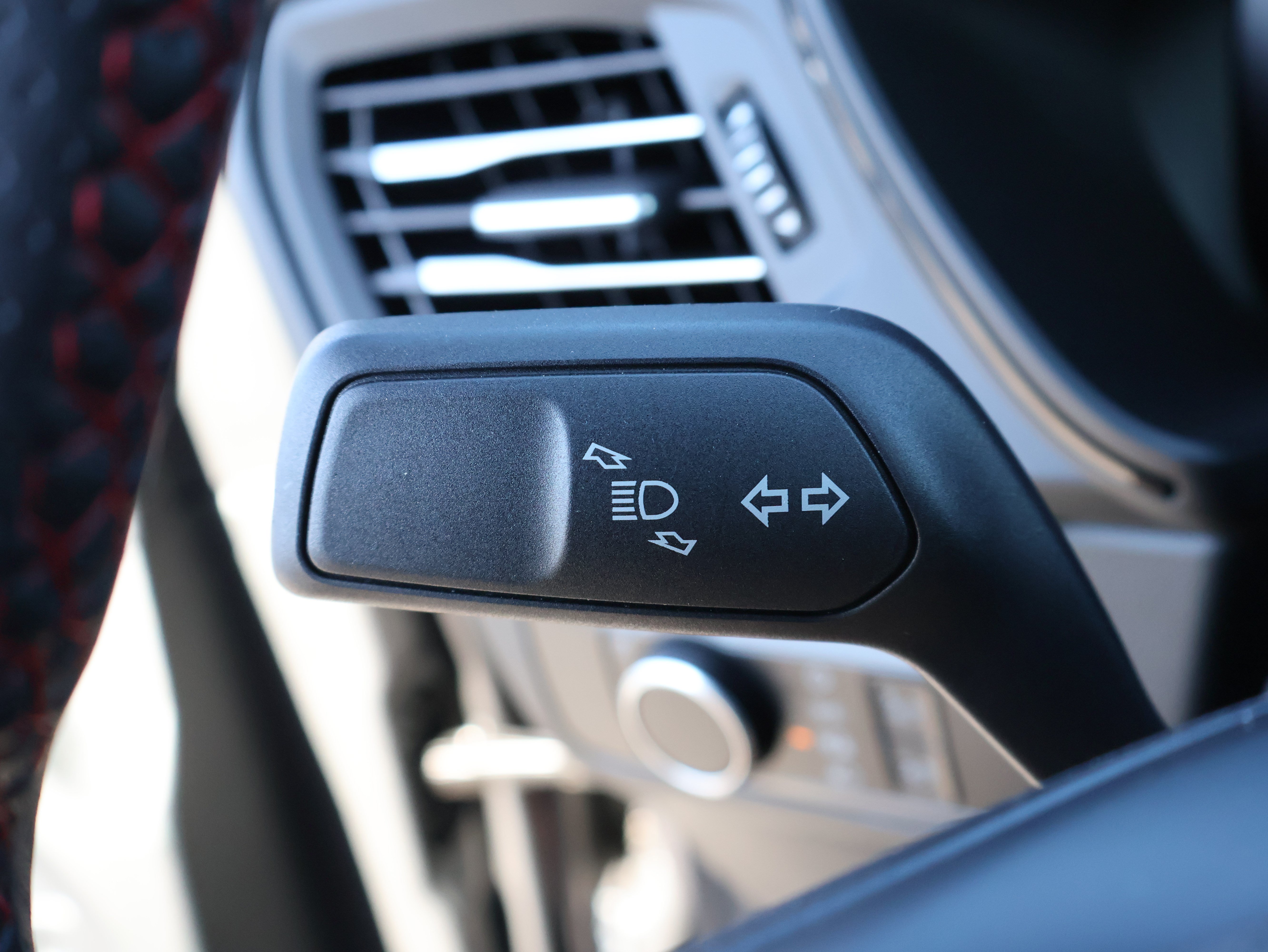 Used 2025 Ford Escape ST-Line AWD/4WD image 38