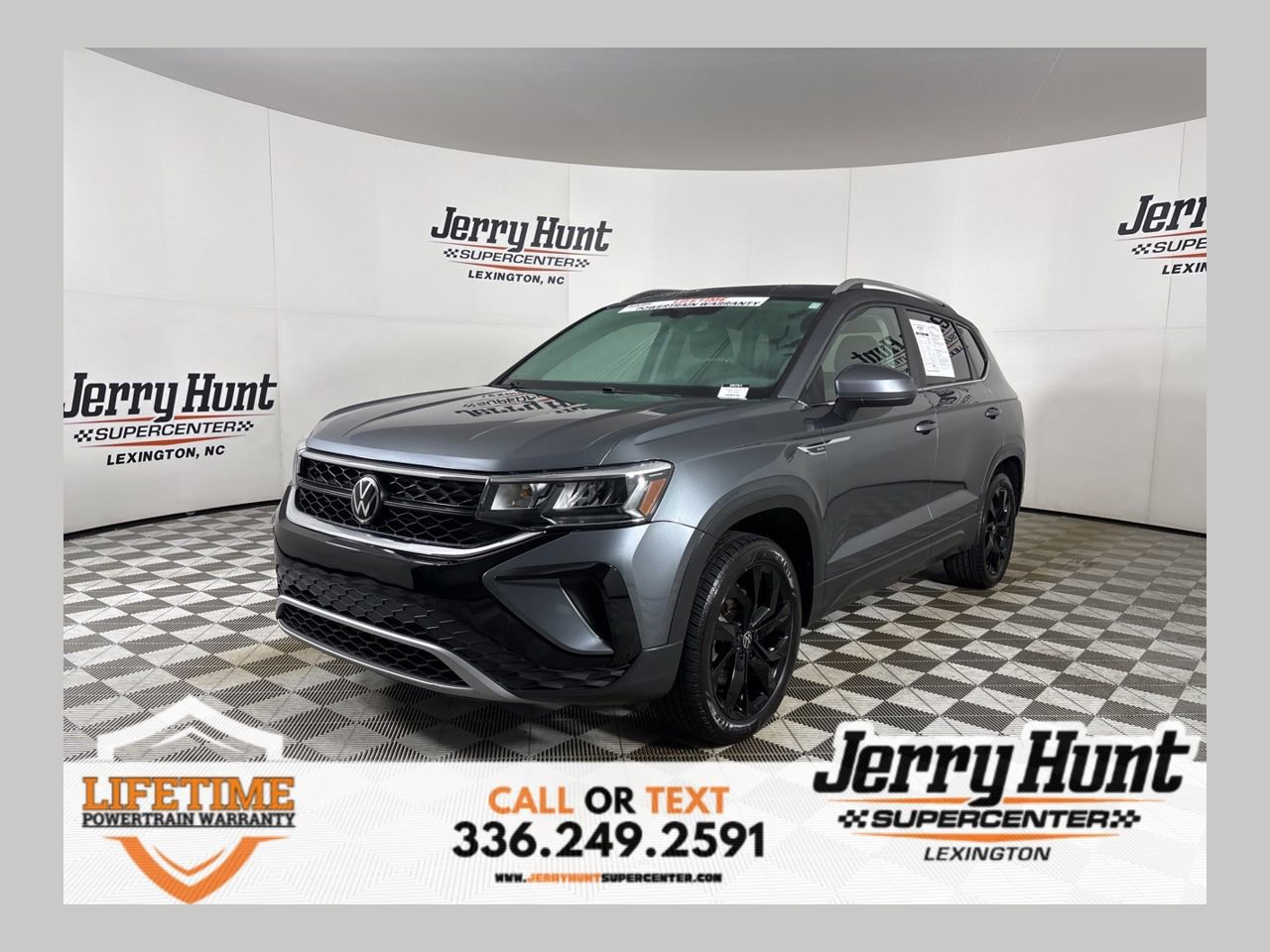 Used 2023 Volkswagen Taos SE w/ Panoramic Sunroof Package