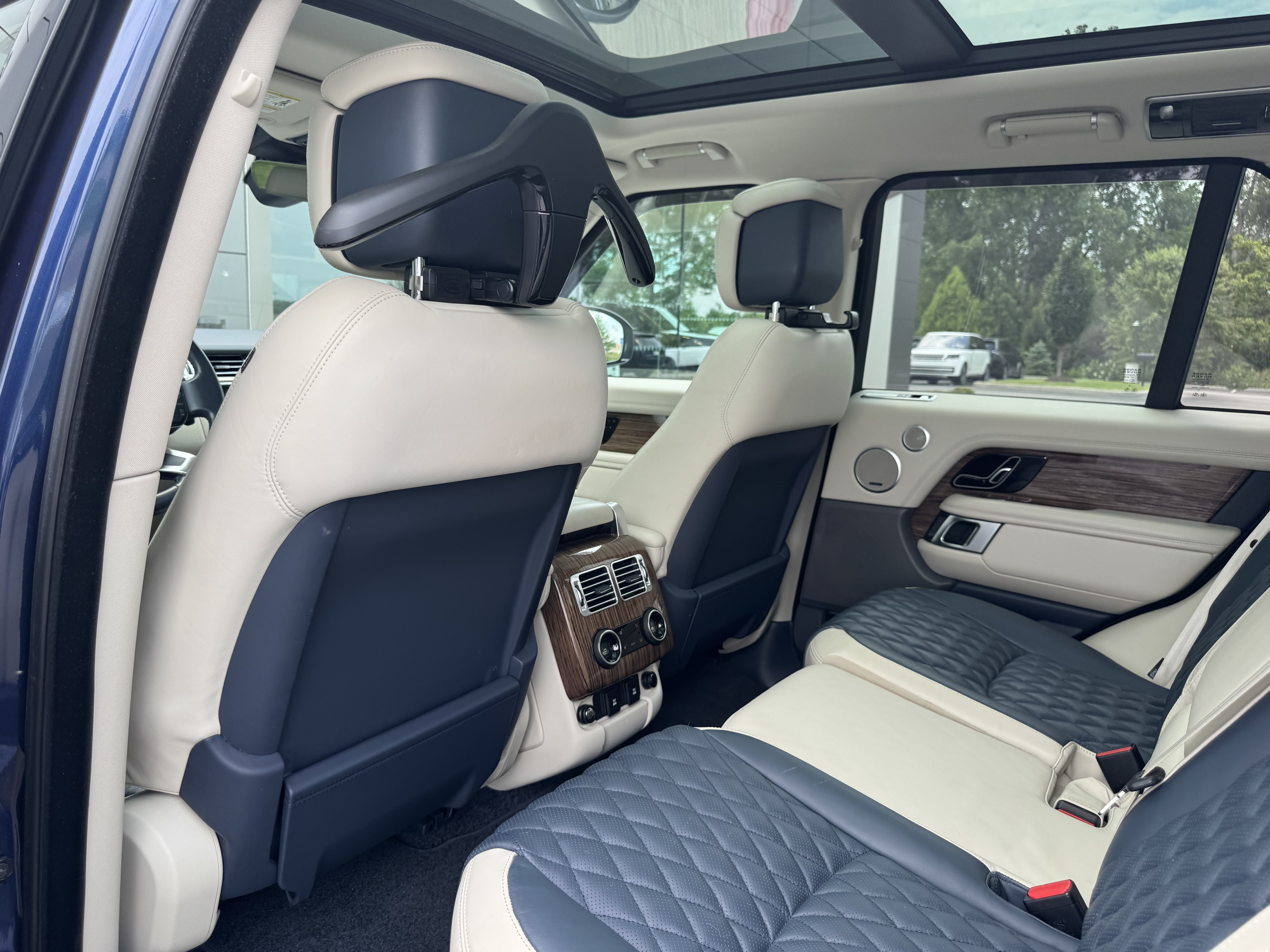 Used 2020 Land Rover Range Rover HSE AWD/4WD image 31