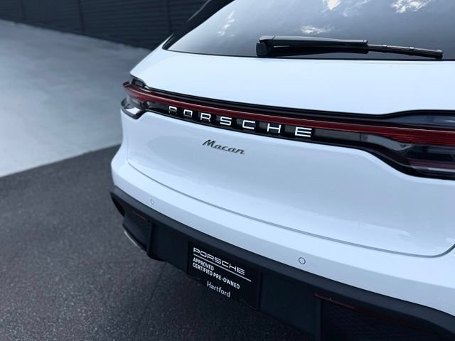 Certified 2026 Porsche Macan AWD/4WD image 39