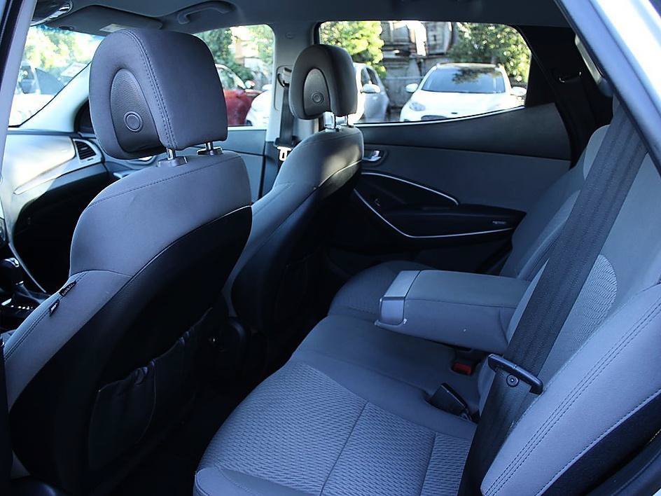 Used 2018 Hyundai Santa Fe Sport FWD image 15