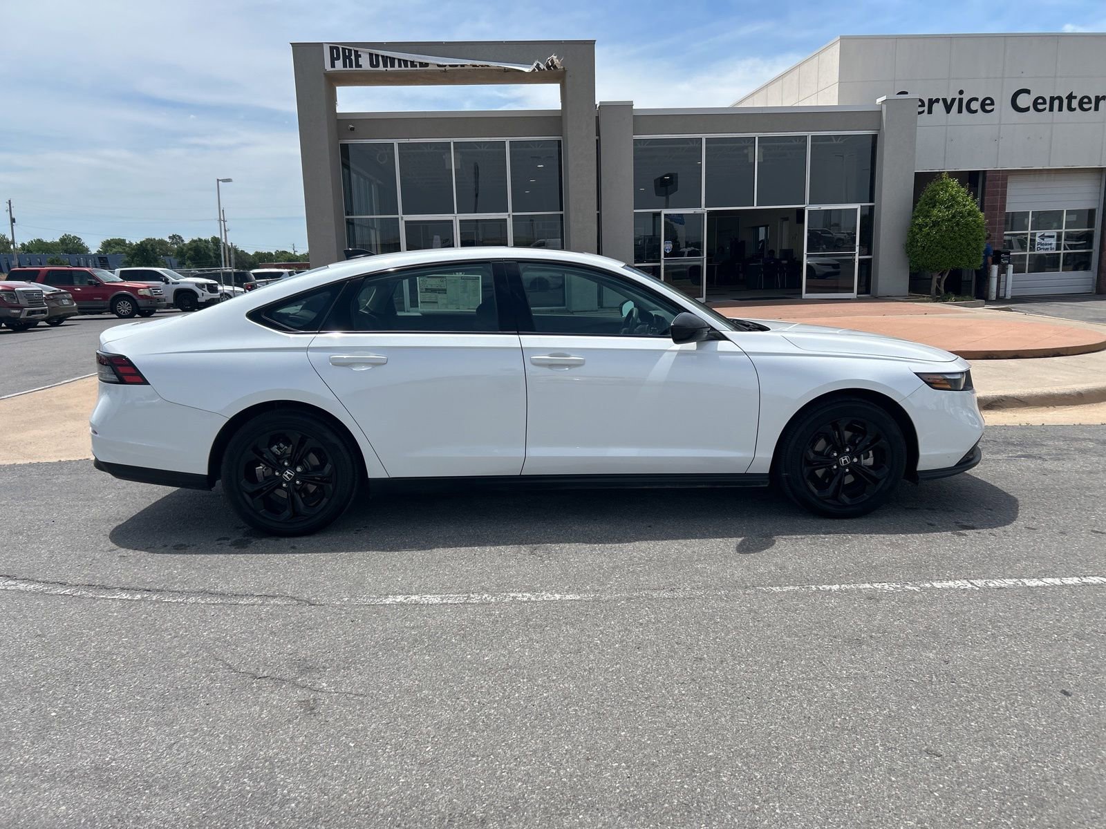 Used 2025 Honda Accord SE image 4