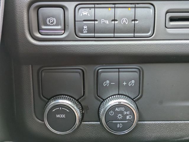 Used 2024 GMC Yukon SLT RWD image 19