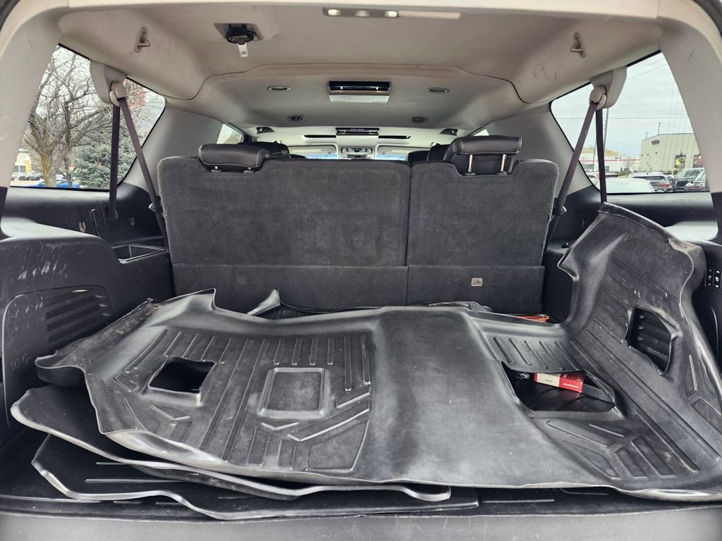 Used 2015 GMC Yukon XL SLT w/ Open Road Package image 15