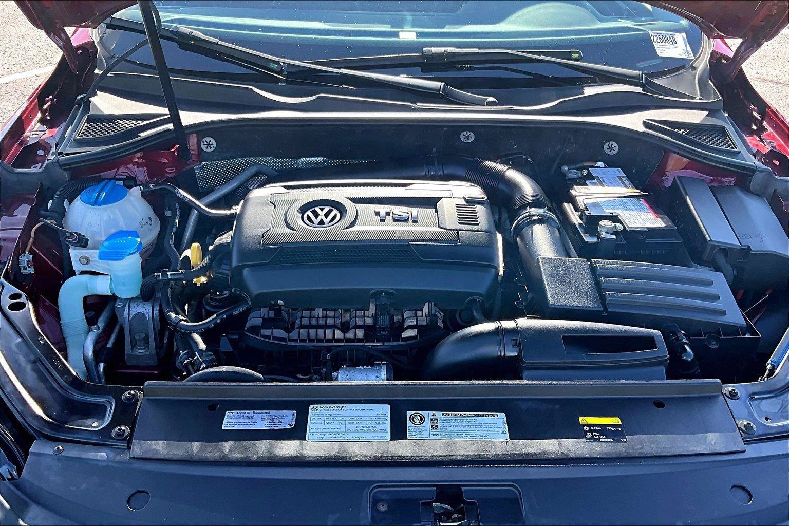 Used 2017 Volkswagen Passat 1.8T R-Line FWD image 11