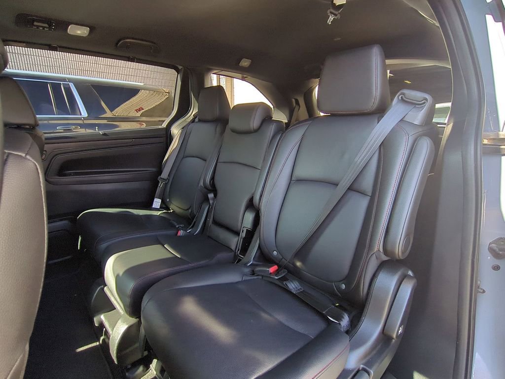 Used 2025 Honda Odyssey Sport-L image 27