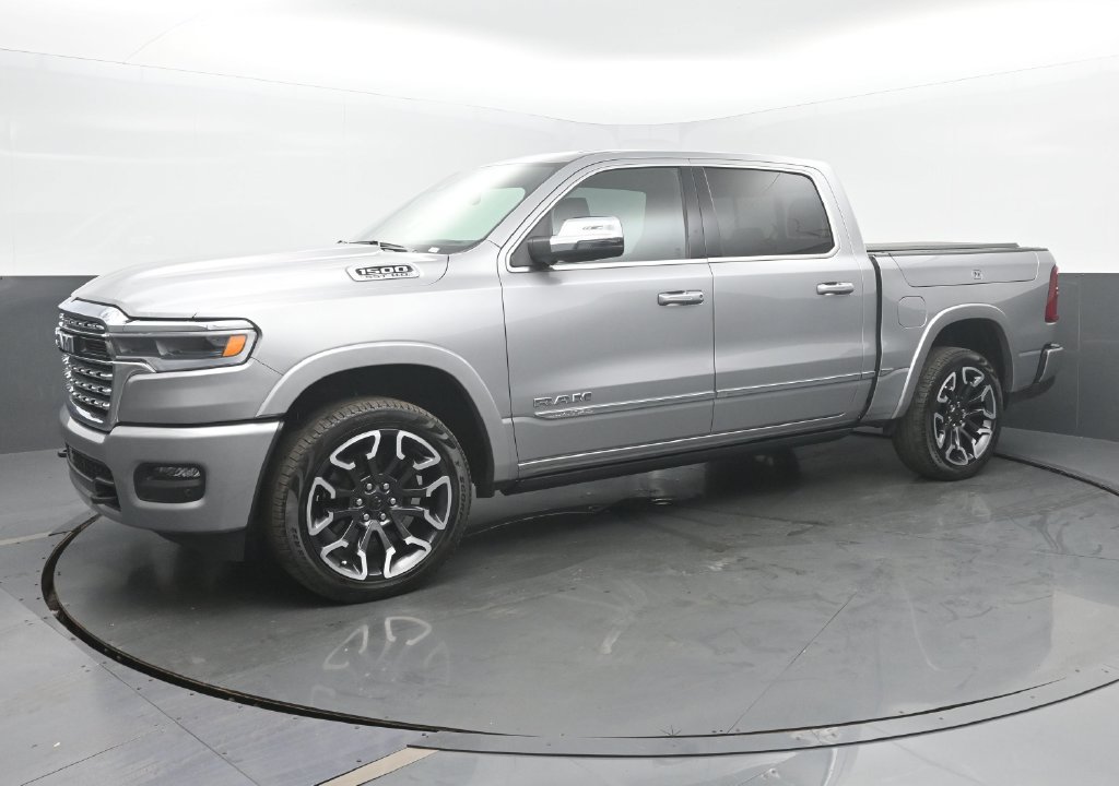 Used 2025 RAM 1500 Limited w/ Body Color Bumper Group AWD/4WD image 5